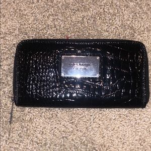 Liz claiborne wallet